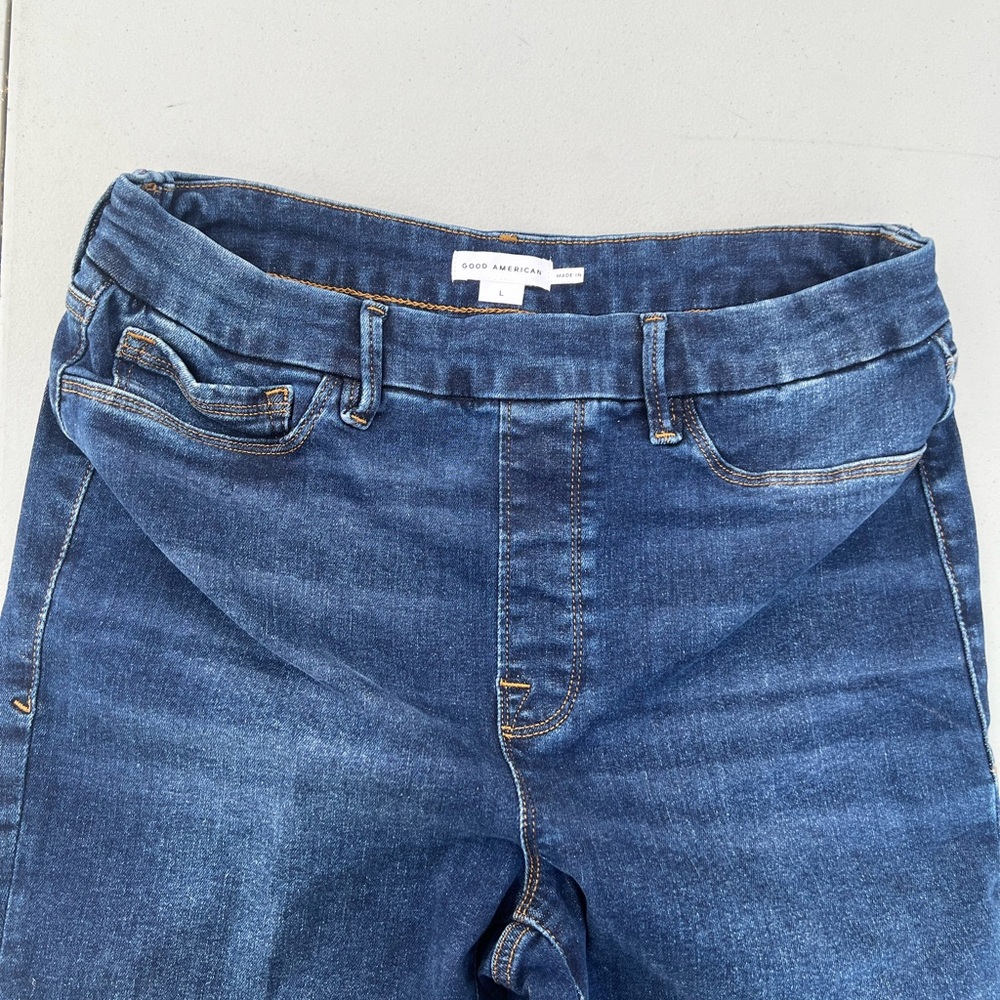 Good American Womens pull up jeans